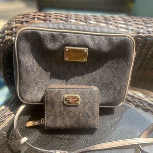 Michael Kors Signature Crossbody and Matching Wallet